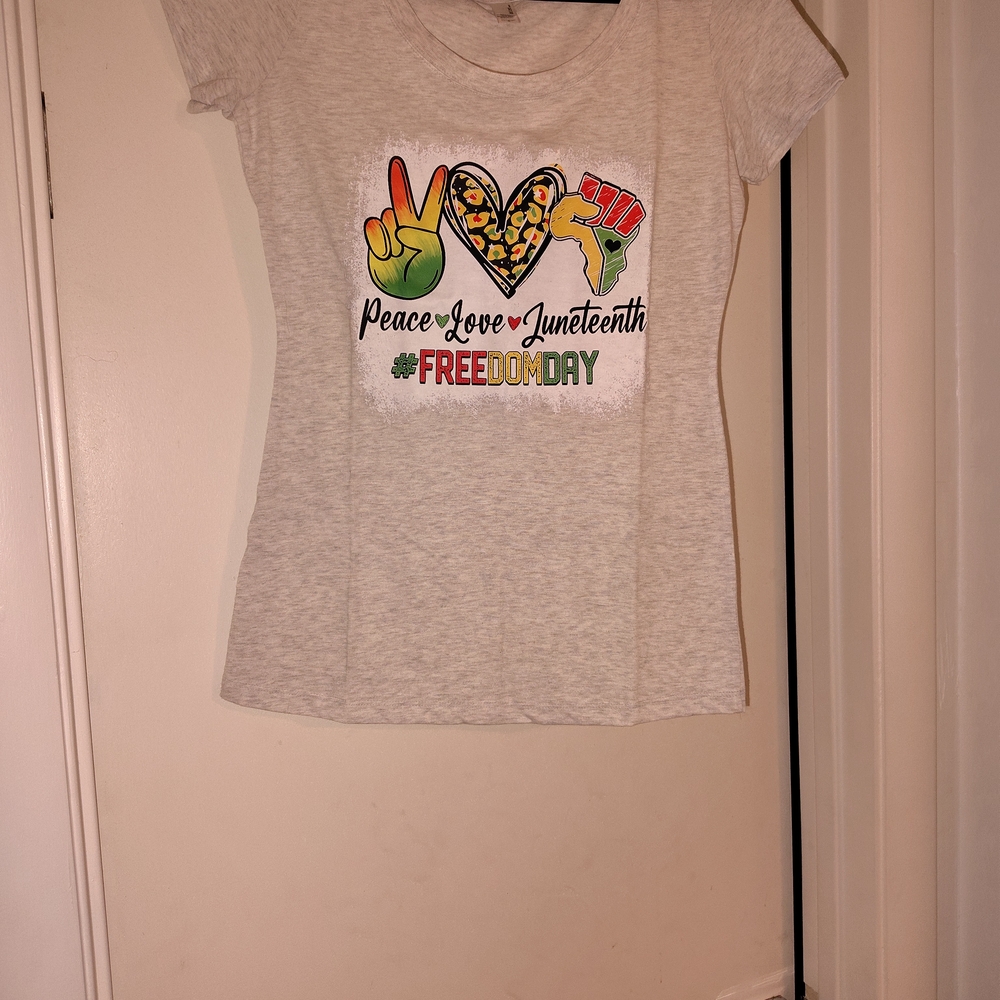 Next Level Apparel Gray Short Sleeve Tee